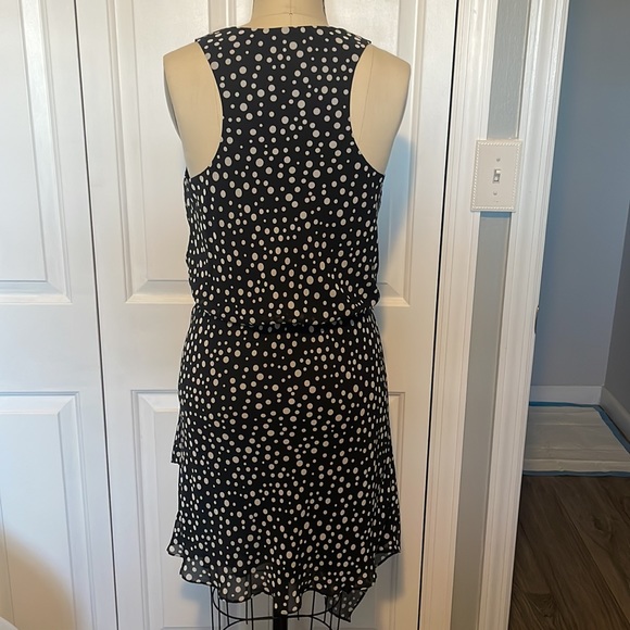 Betsey Johnson black & white polka dots midi dress. Chiffon fabric. Size 6 - Picture 3 of 4